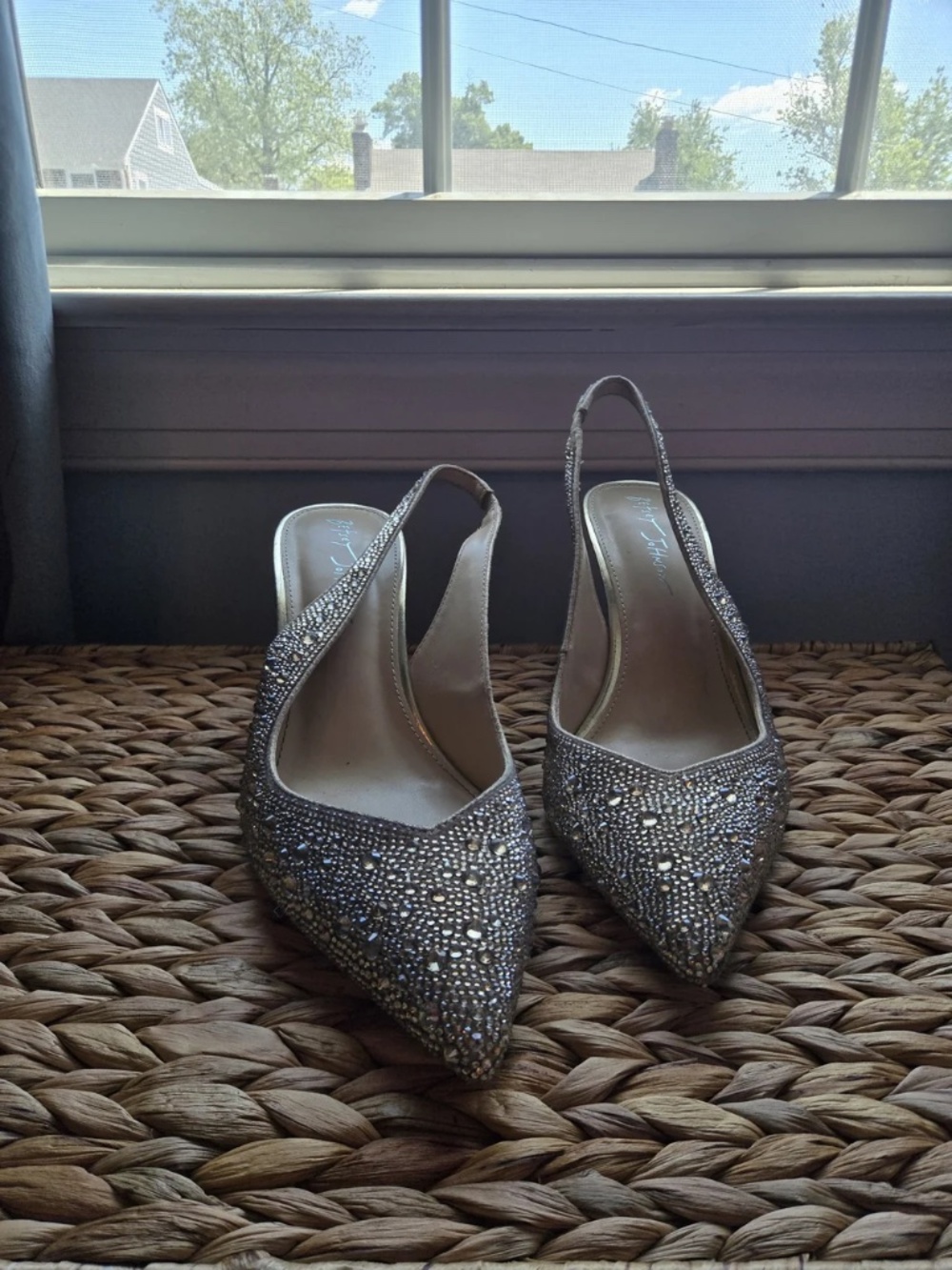 Embellished Slingback Pointed-Toe Pumps by Betsey Johnson 8.5